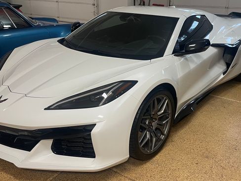 Used 2024 Chevrolet Corvette Z06 image 17