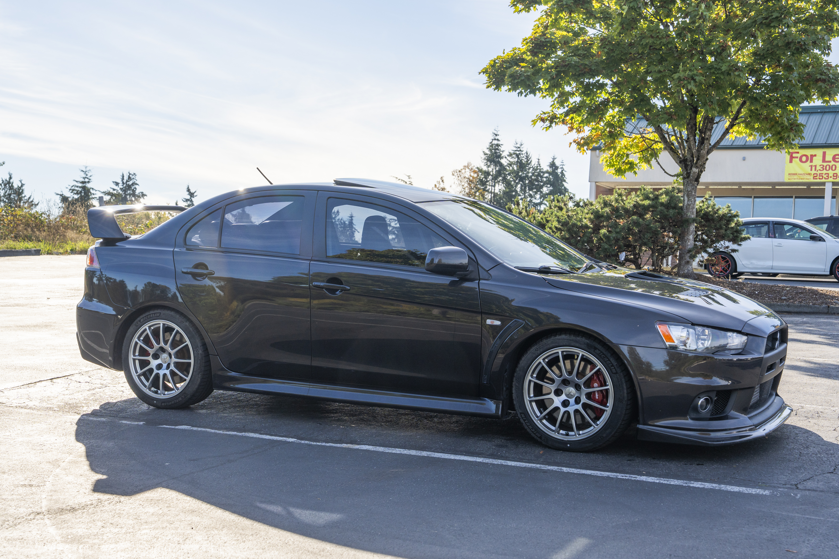 Used 2011 Mitsubishi Lancer Evolution GSR AWD/4WD image 4