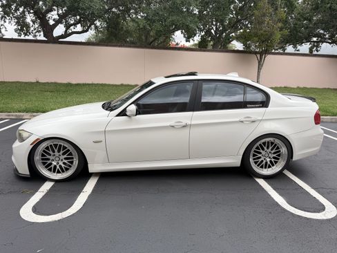 Used 2010 BMW 335i Sedan RWD image 6