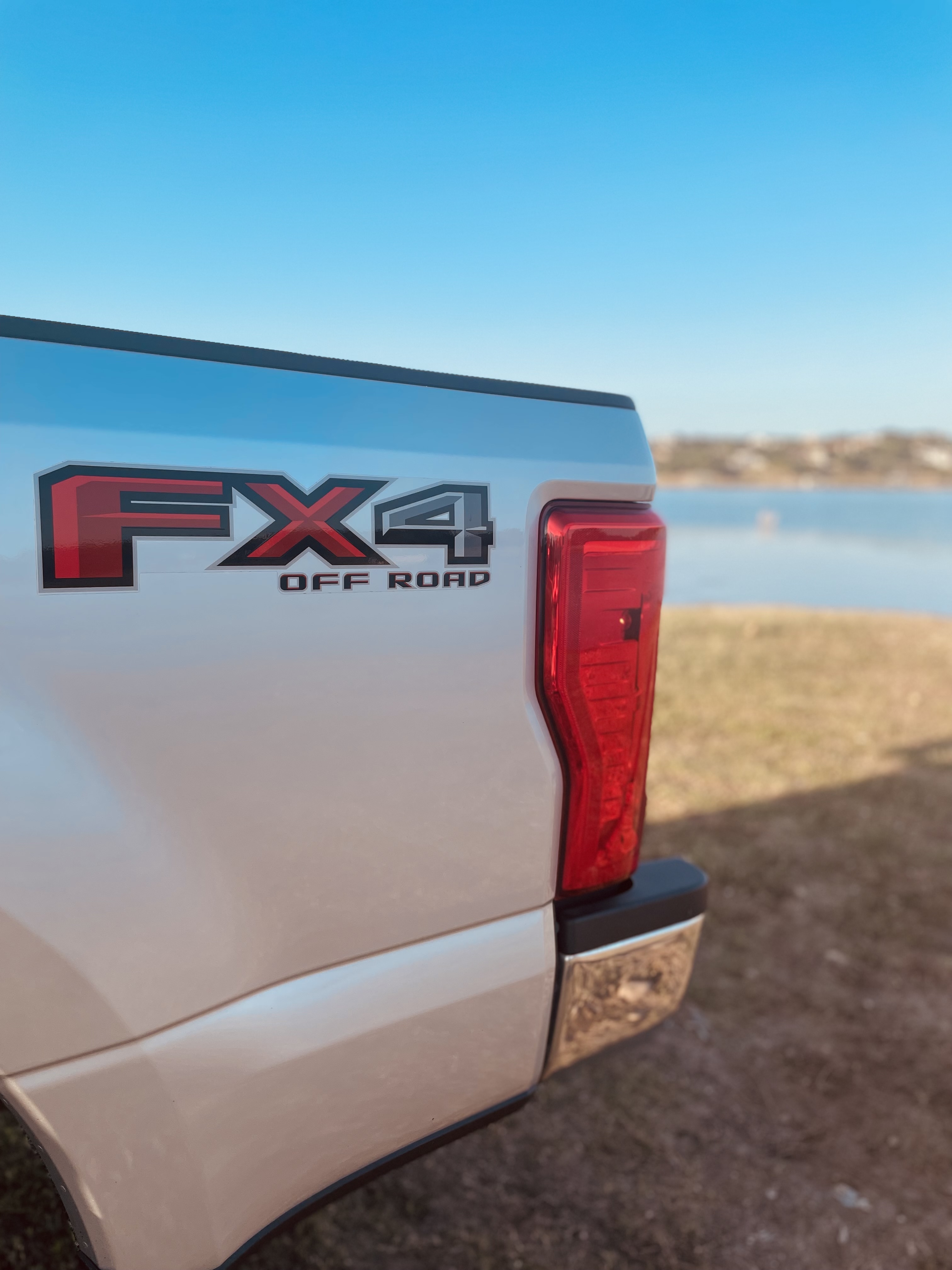 Used 2019 Ford F250 XLT w/ XLT Value Package AWD/4WD image 5
