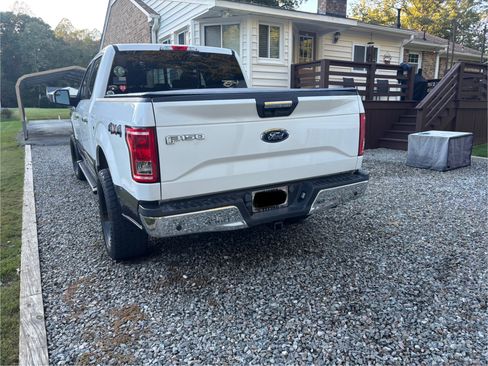 Used 2016 Ford F150 XLT w/ Equipment Group 302A Luxury image 4