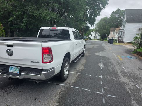 Used 2021 RAM 1500 Big Horn AWD/4WD image 4