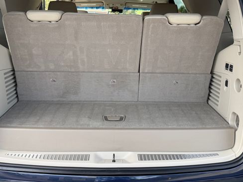 Used 2019 Cadillac Escalade Luxury image 31