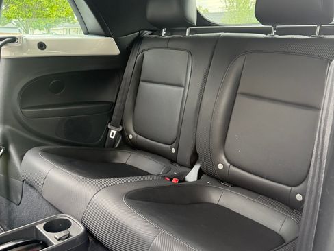 Used 2013 Volkswagen Beetle 2.5 FWD image 10