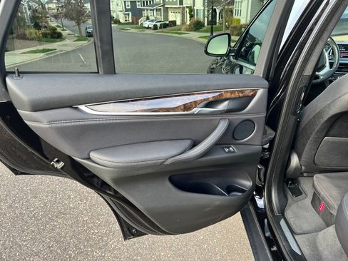 Used 2018 BMW X5 xDrive35i w/ Premium Package image 25