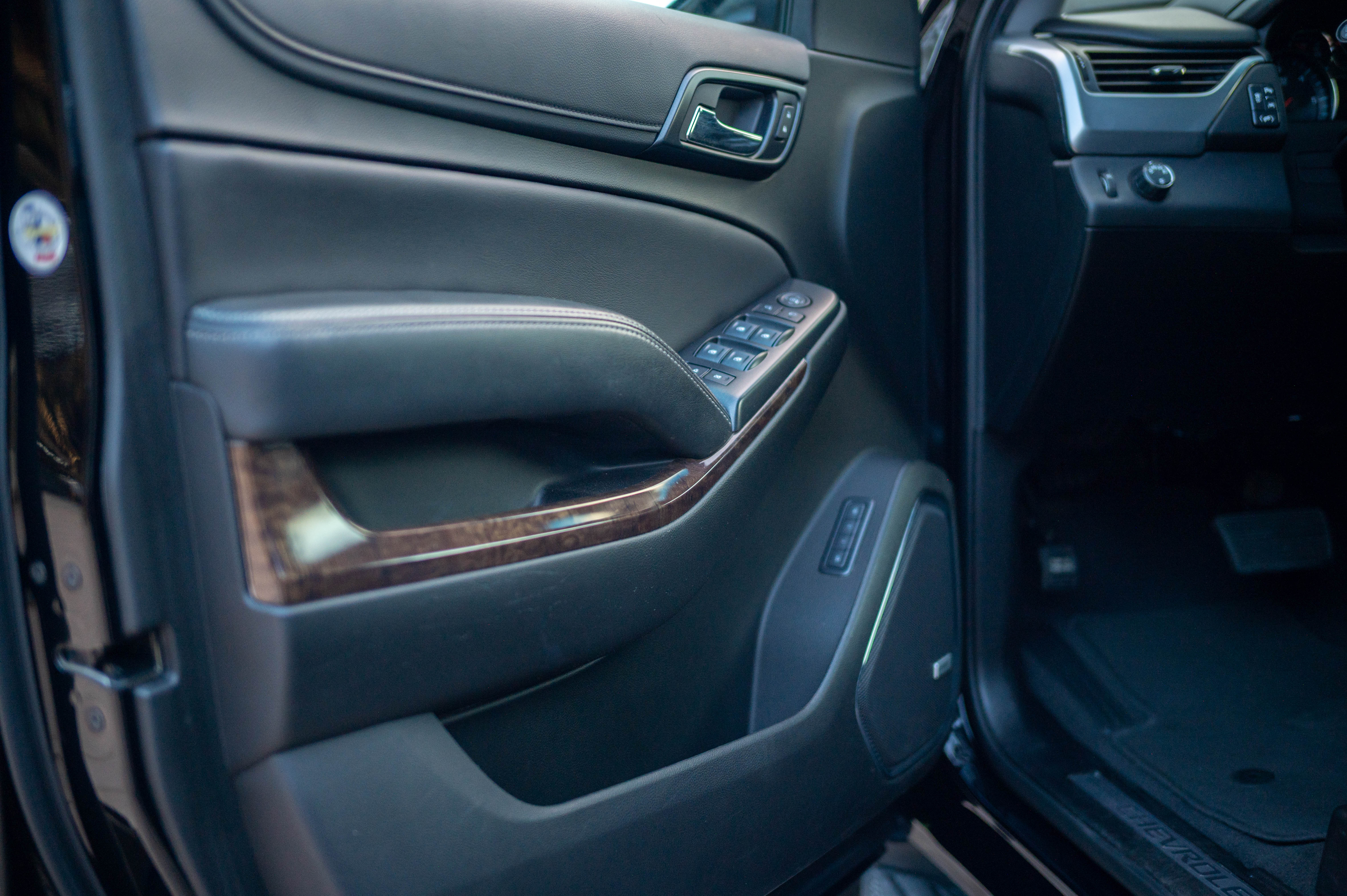 Used 2019 Chevrolet Tahoe LT w/ LT Midnight Edition RWD image 10