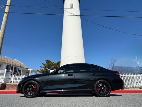 Used 2023 BMW 330i xDrive Sedan w/ M Sport Package image 1