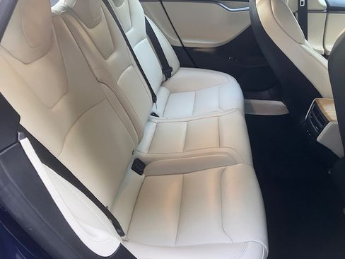 Used 2018 Tesla Model S 75D image 9