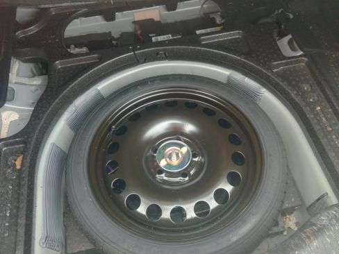 Used 2017 Chevrolet Cruze LT image 5