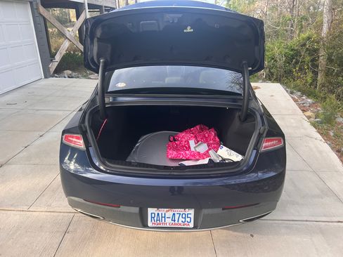 Used 2017 Lincoln MKZ Select image 6