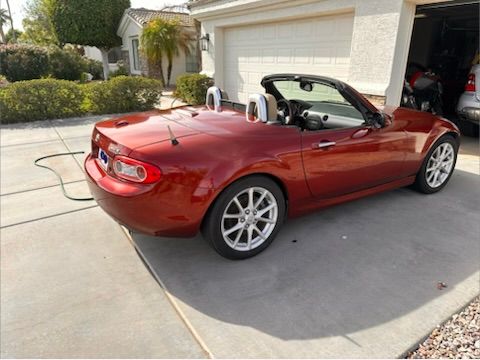 Used 2011 MAZDA MX-5 Miata Grand Touring w/ Premium Pkg RWD image 12