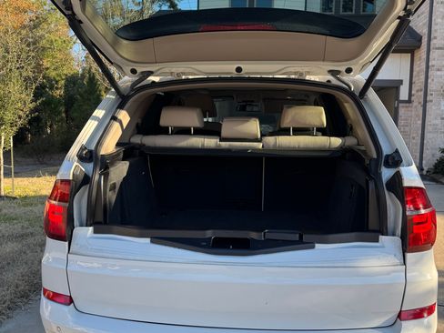 Used 2013 BMW X5 xDrive35i image 9