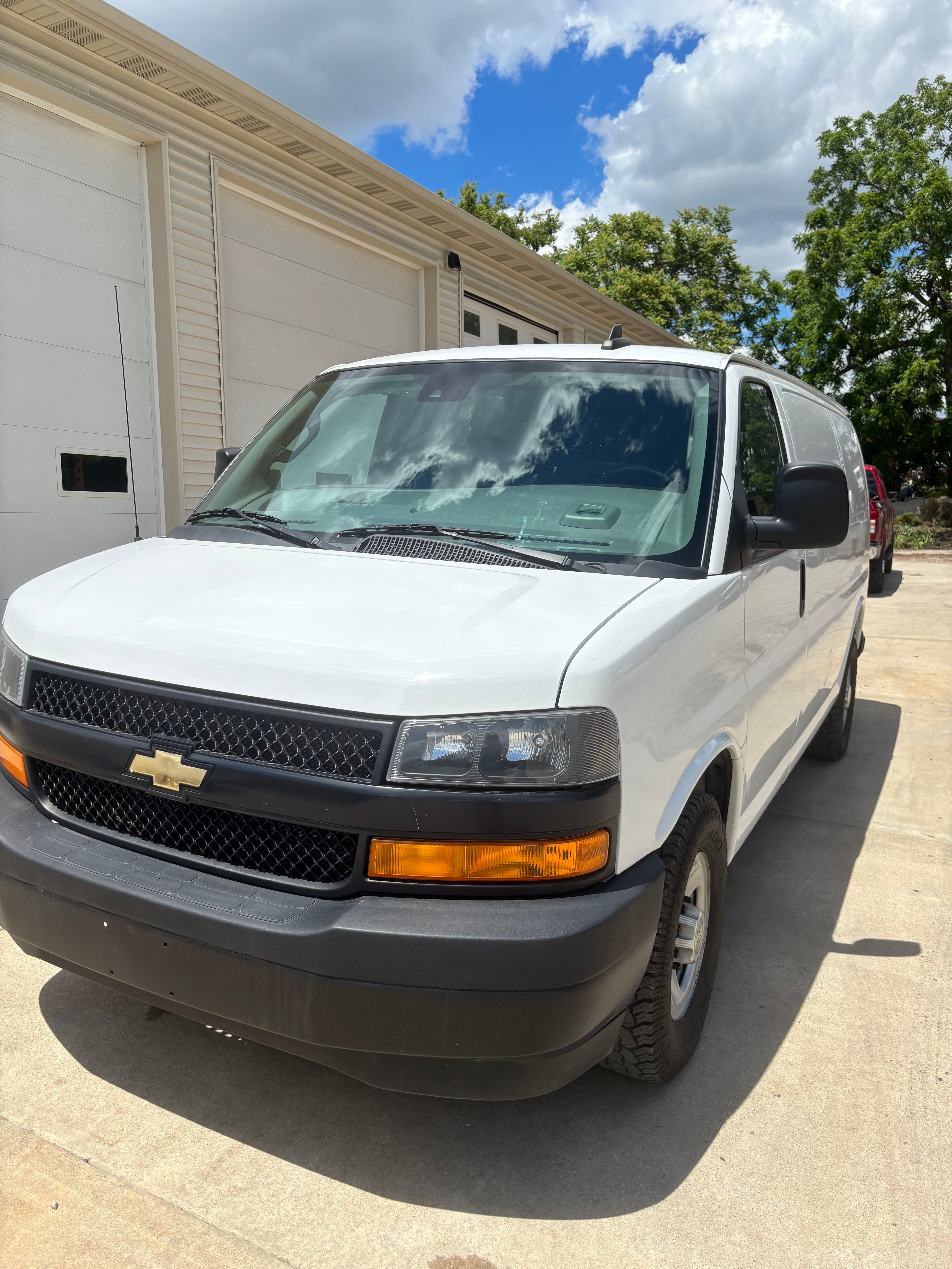 Used 2020 Chevrolet Express 2500 w/ Safety Package RWD image 2