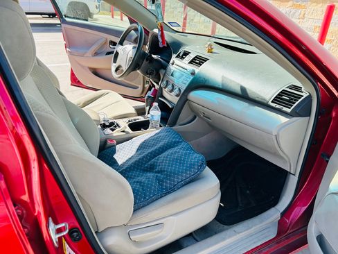 Used 2009 Toyota Camry LE image 17