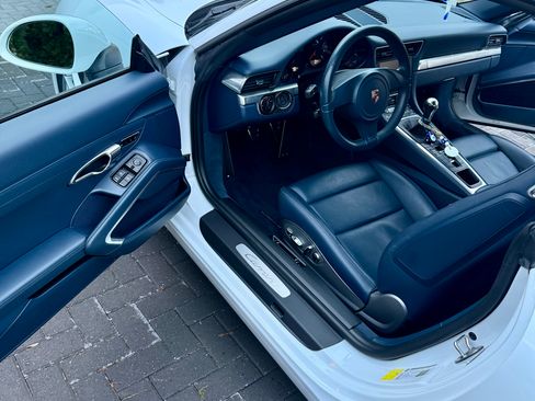 Used 2013 Porsche 911 Carrera image 16