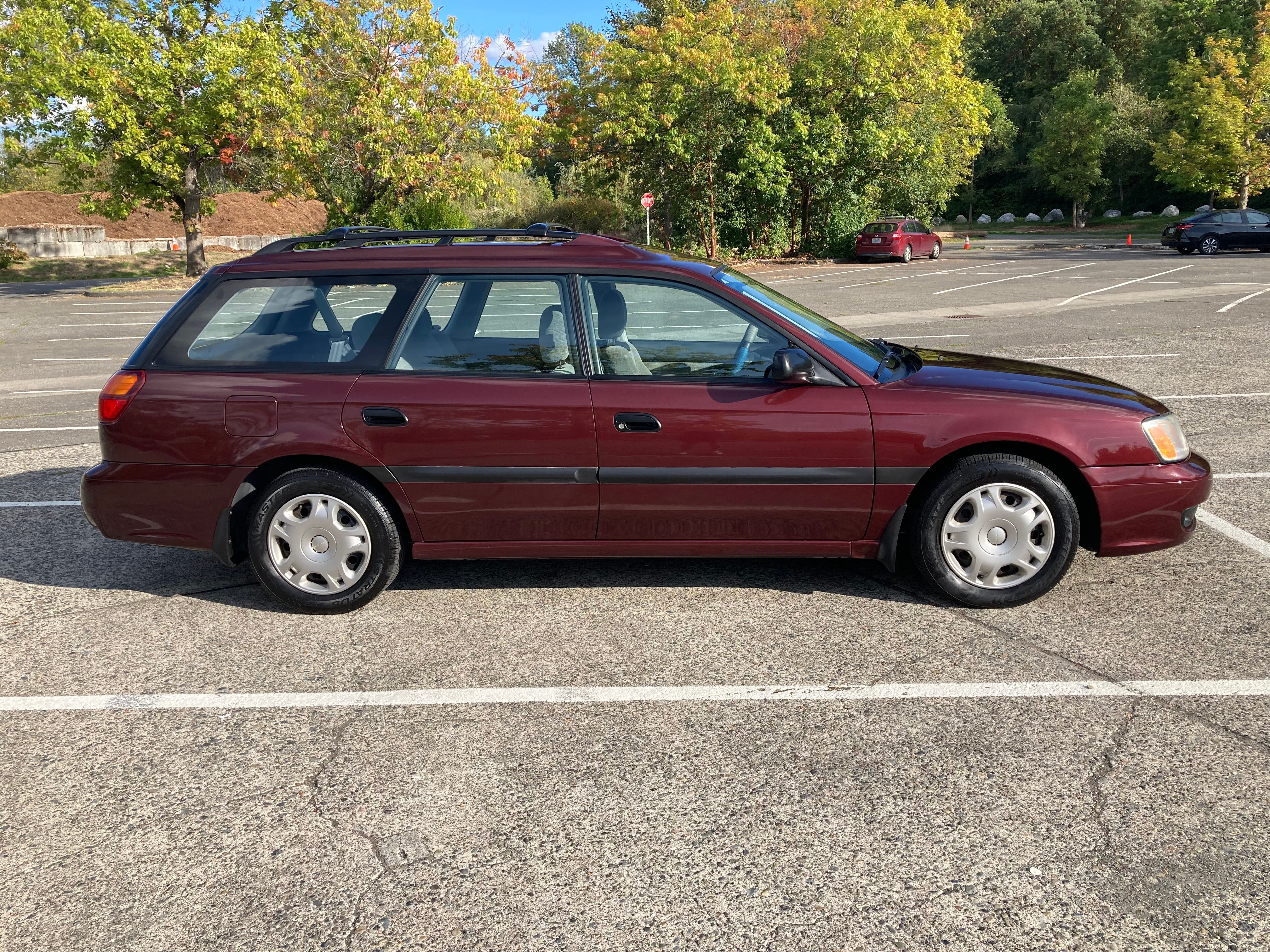 Used 2000 Subaru Legacy L AWD/4WD image 2
