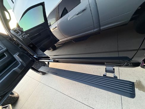 Used 2025 RAM 3500 Limited AWD/4WD image 14
