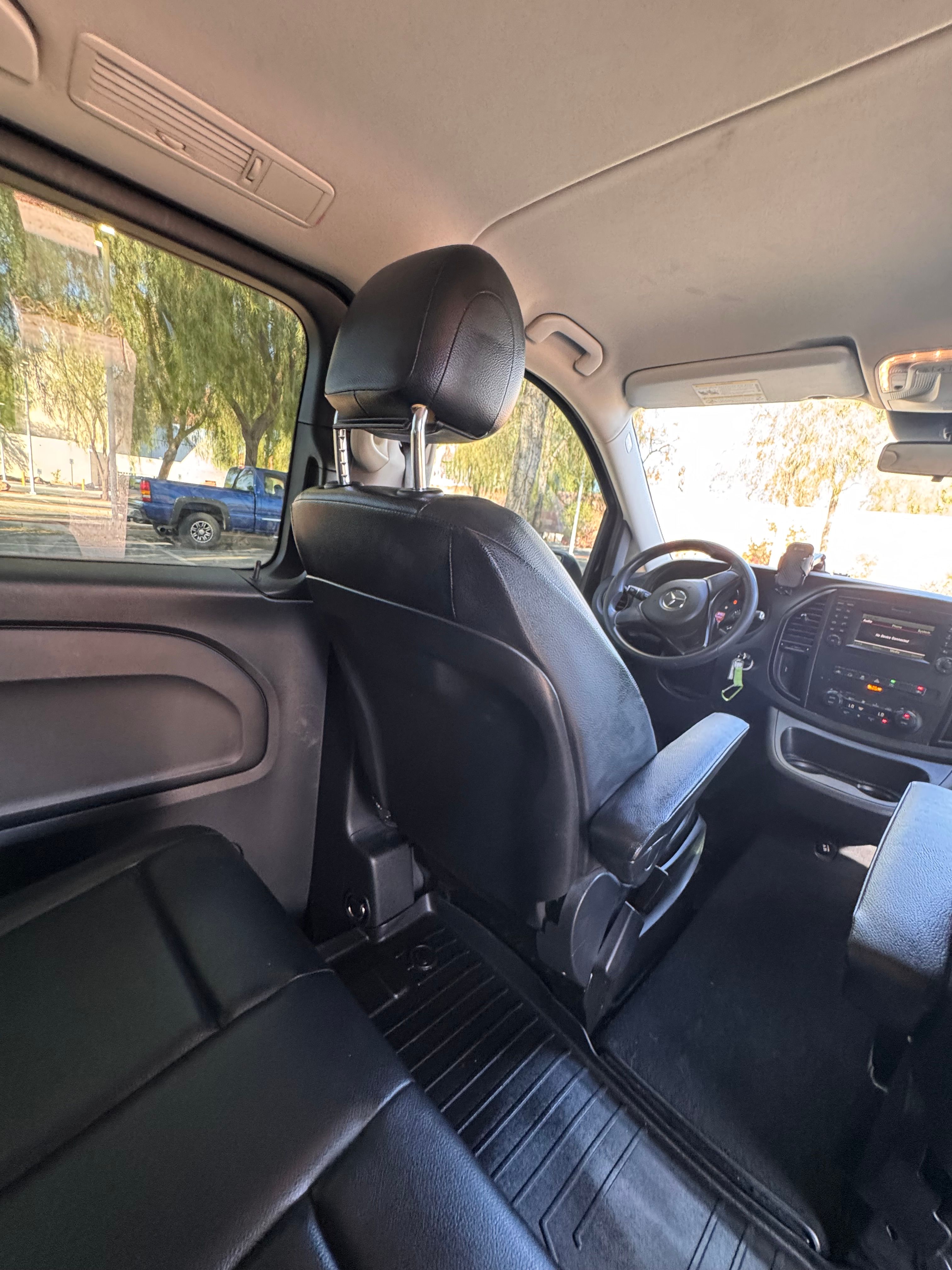 Used 2018 Mercedes-Benz Metris Passenger image 11