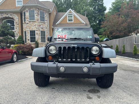 Used 2011 Jeep Wrangler Sport AWD/4WD image 9