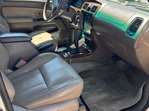 Used 1999 Toyota 4Runner Limited image 12