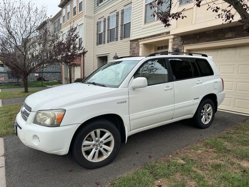 Used 2006 Toyota Highlander Hybrid image 2