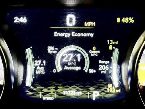 Used 2022 Jeep Wrangler Unlimited Sahara w/ Cold Weather Group AWD/4WD image 22