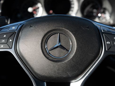 Used 2012 Mercedes-Benz E 63 AMG Wagon image 18