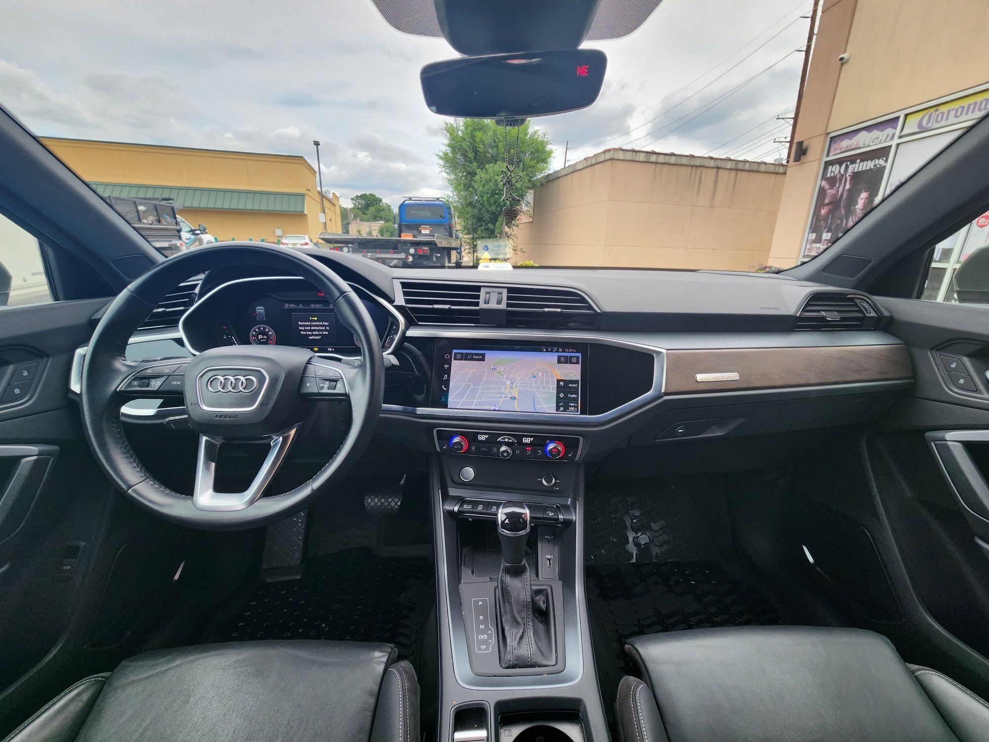 Used 2019 Audi Q3 2.0T Premium Plus AWD/4WD image 17