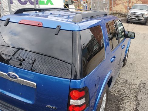 Used 2010 Ford Explorer XLT image 5