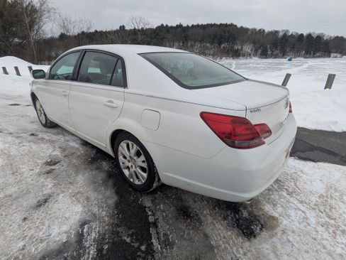 Used 2008 Toyota Avalon XL image 8
