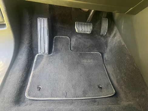 Used 2020 Land Rover Range Rover Evoque S image 27