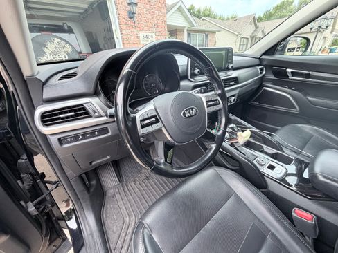 Used 2020 Kia Telluride S FWD image 6