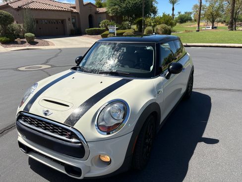 Used 2015 MINI Cooper S FWD image 6