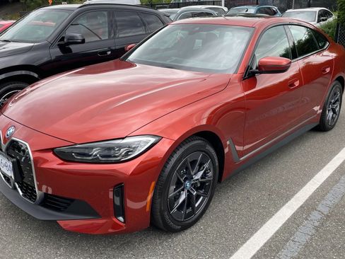 Used 2023 BMW i4 eDrive35 image 4