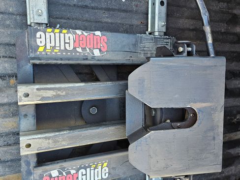 Used 2015 Chevrolet Silverado 2500 LT w/ LT Convenience Package image 10