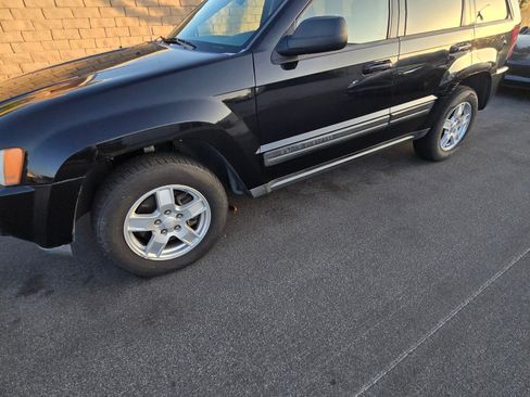 Used 2006 Jeep Grand Cherokee Laredo RWD image 1