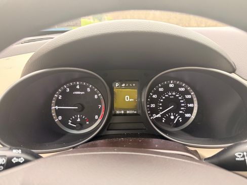 Used 2017 Hyundai Santa Fe Sport image 1