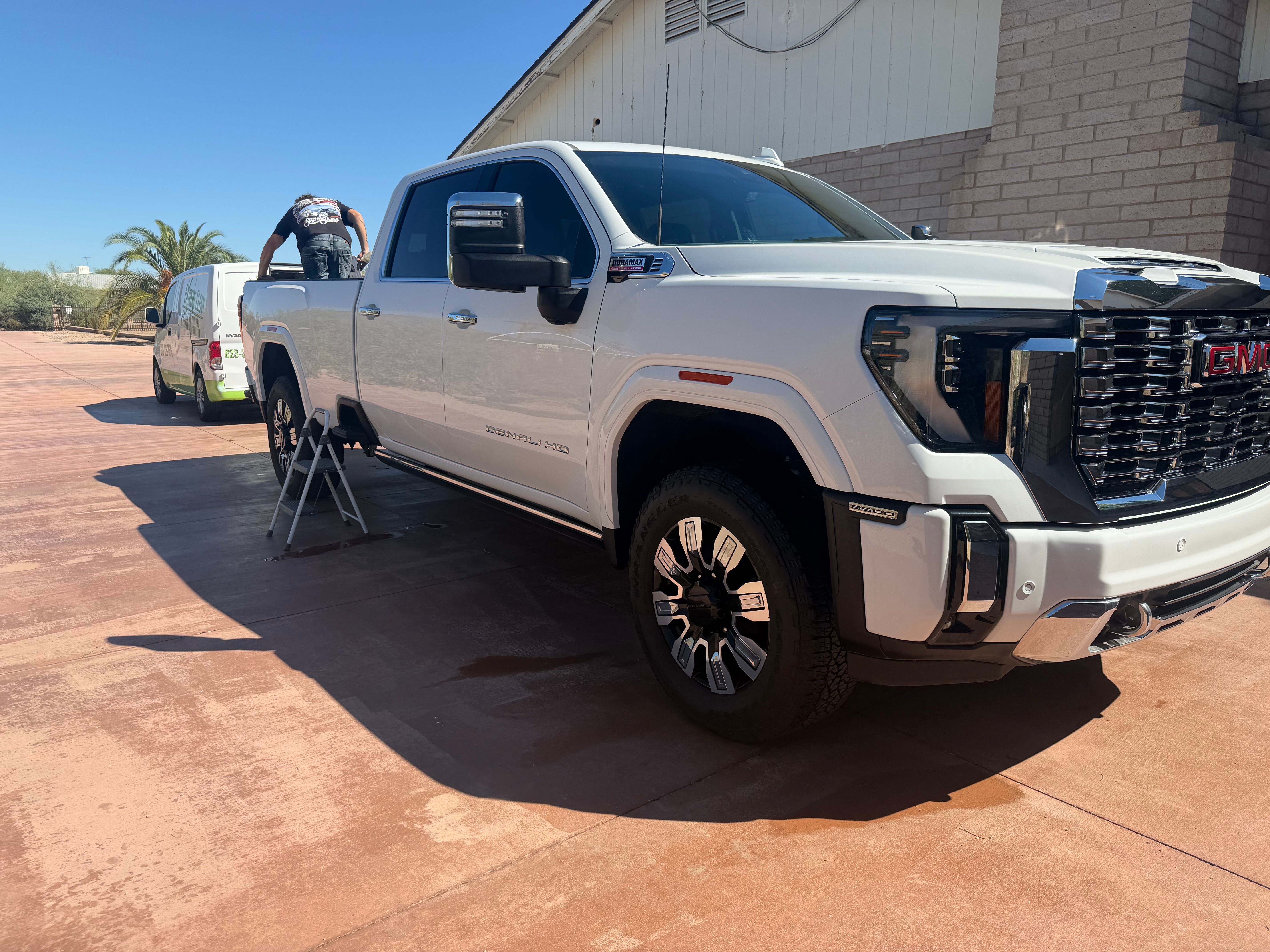 Used 2024 GMC Sierra 3500 Denali w/ Denali Reserve Package AWD/4WD image 12