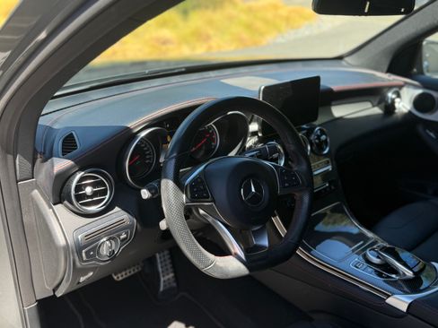 Used 2018 Mercedes-Benz GLC 43 AMG 4MATIC image 17