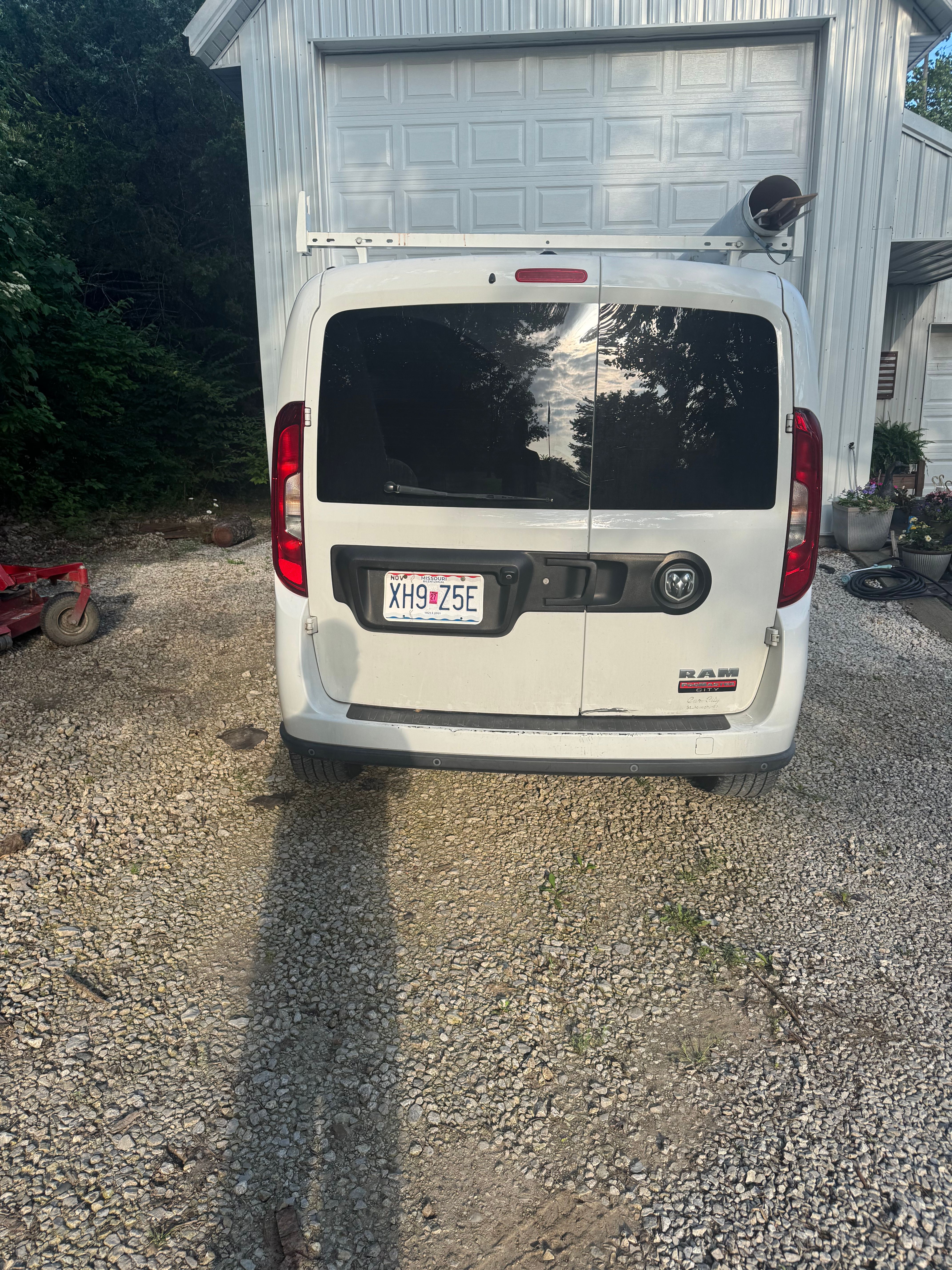 Used 2017 RAM ProMaster City Tradesman SLT w/ Rear Back-up Camera Group FWD image 4