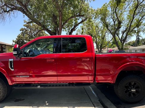 Used 2021 Ford F250 Lariat w/ Tremor Off-Road Package image 4