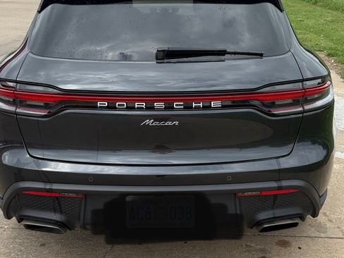 Used 2022 Porsche Macan AWD/4WD image 4