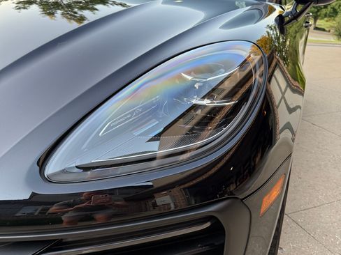 Used 2023 Porsche Macan image 5