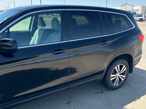 Used 2016 Honda Pilot EX image 2