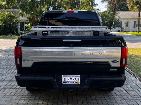 Used 2018 Ford F150 Platinum w/ Equipment Group 701A Luxury AWD/4WD image 16