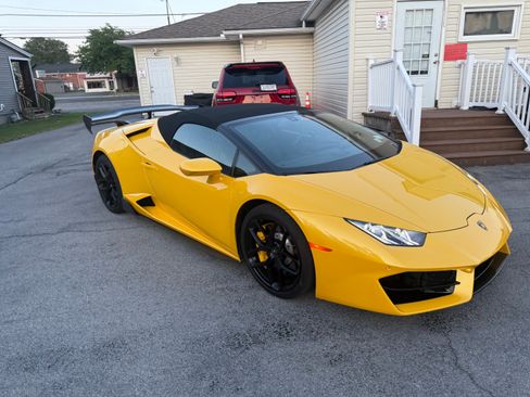 Used 2017 Lamborghini Huracan LP 580-2 RWD image 11