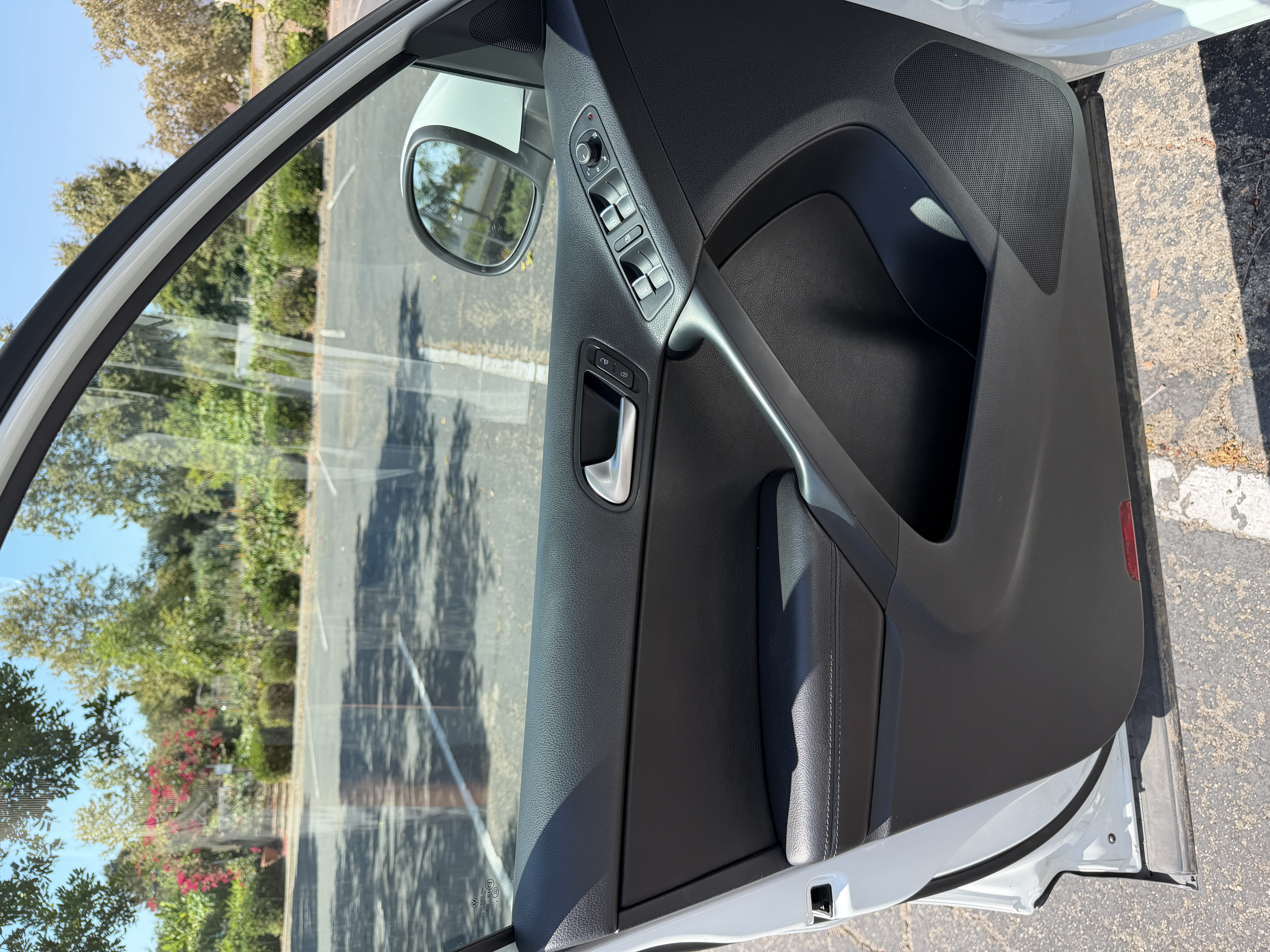 Used 2016 Volkswagen Tiguan SE FWD image 6