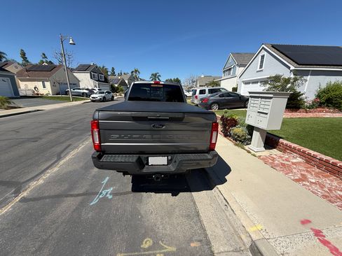 Used 2022 Ford F250 Lariat w/ Tremor Off-Road Package image 26