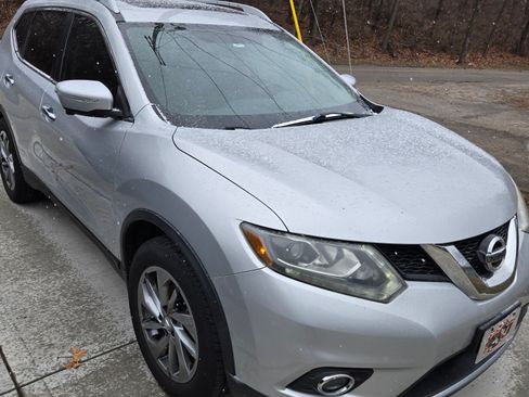 Used 2014 Nissan Rogue SL w/ SL Premium Package image 1