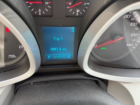 Used 2010 Chevrolet Equinox LTZ image 6